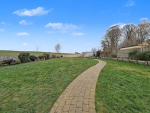 Photo 32- click for photo gallery